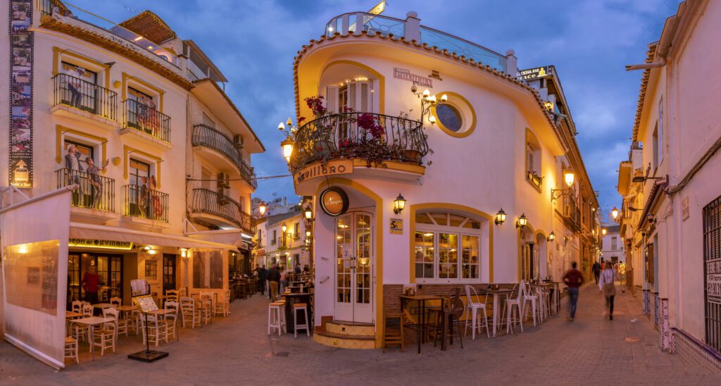 The Old Town, full of pubs and restaurants, makes Nerja an outstanding wedding destination.